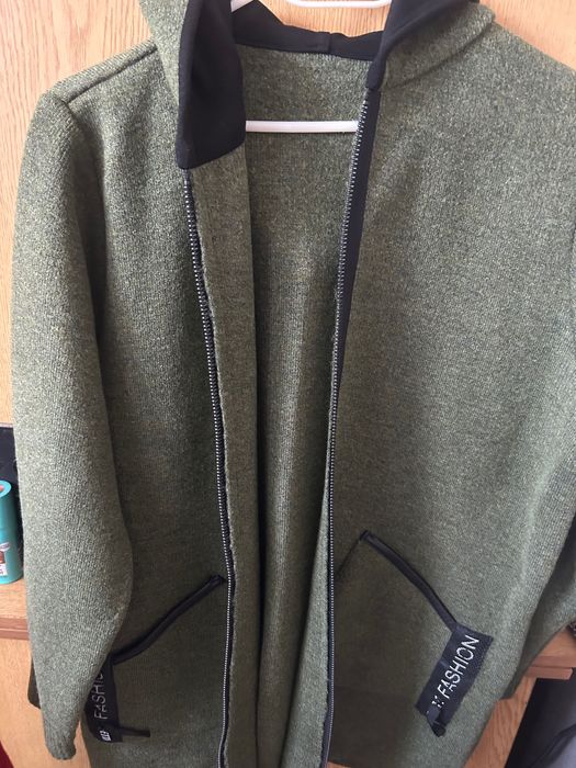 Дамска зелена жилетка