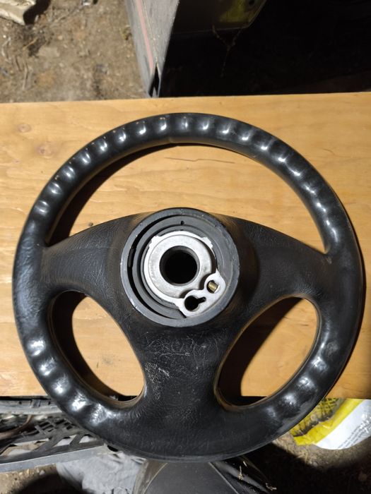 Продам руль vw Passat golf 3 vento