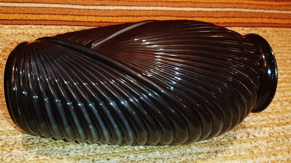 Голяма ваза (USA) 
125 лв