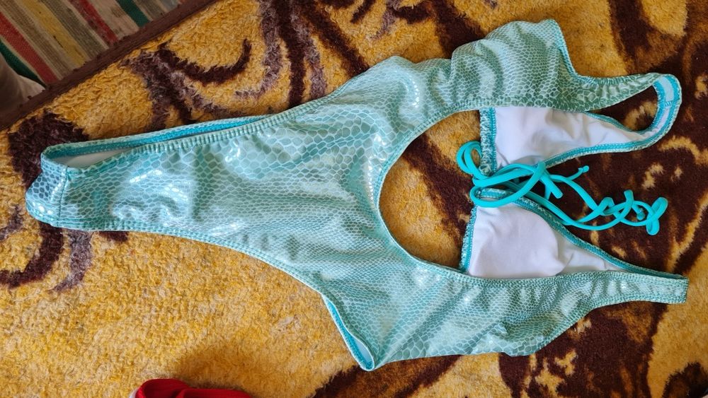 Costum de baie întreg Nou