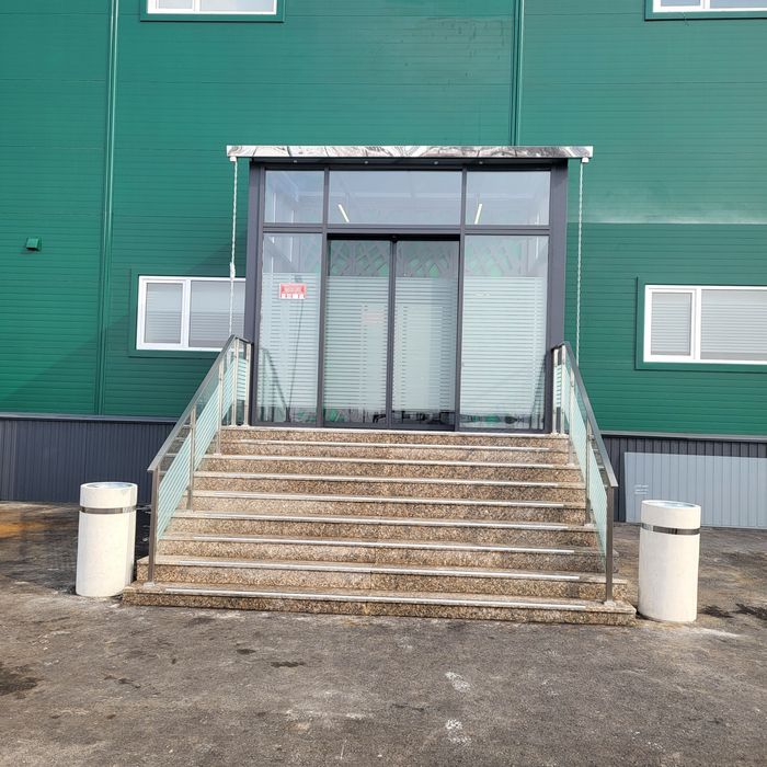 Алюминиевый окна, двери,перегародки