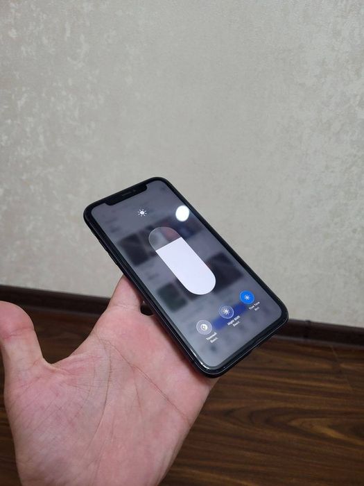 Iphone 11 очилмаган