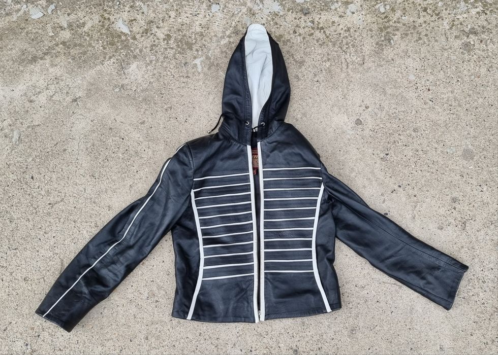 Кожени якета в перфектно състояние.