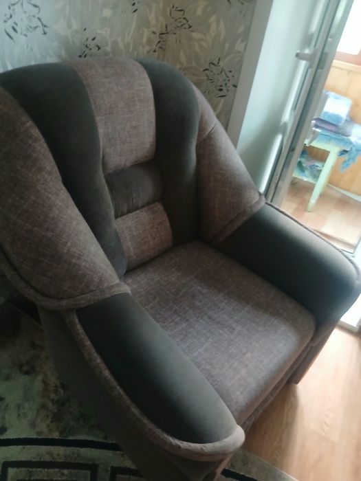 Продается кресло в хорошем состояний