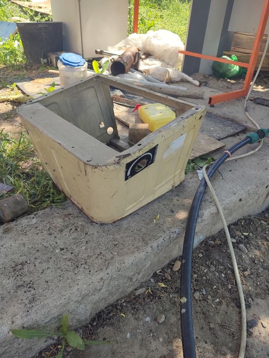 Продам каркас под сиденье Мерседес т1