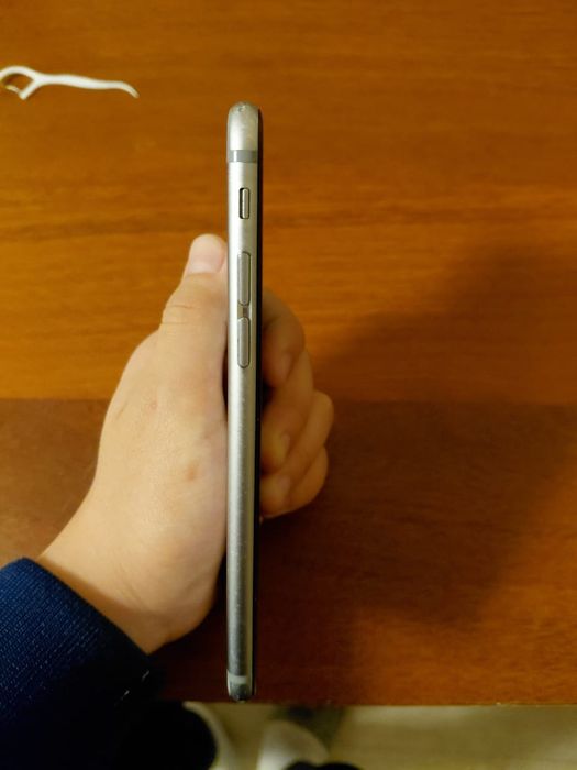 Продам телефон айфон 6+