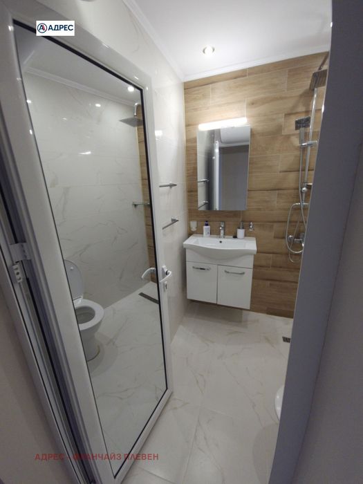 Продава се Двустаен апартамент в Плевен, Широк център - 72 кв.м за 2014 €/кв.м - Снимка #9