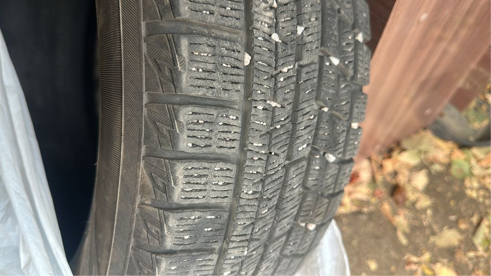 Резина зимняя.