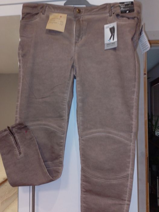 ОБЯВА 11.Нови ,отлично качество дамски дънки