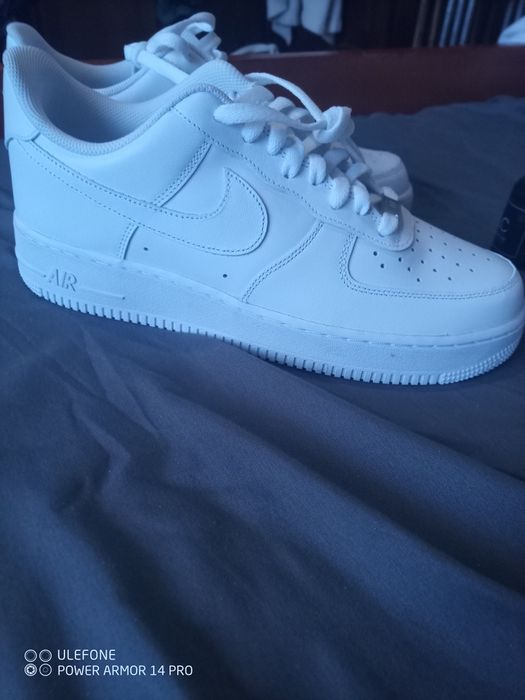 Продавам маратонки NIKE AIR