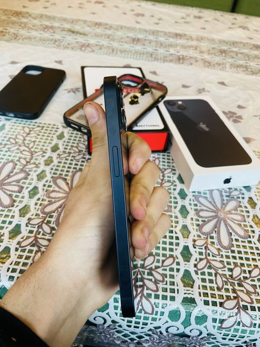 Vand iphone 13 ca nou