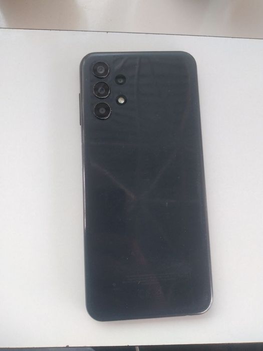 Samsung a 13 aybi yuq dakumetlari bor