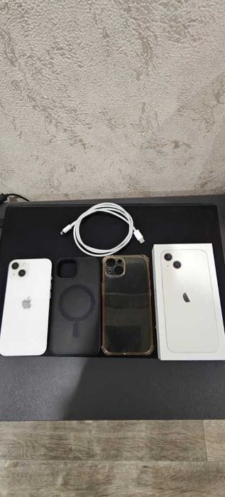 Продам IPhone 13 на 128 Gb.