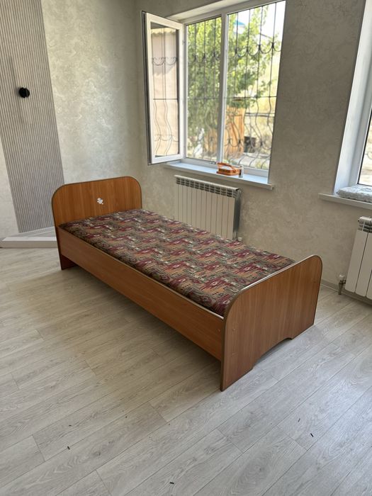 Кровать односпальная!