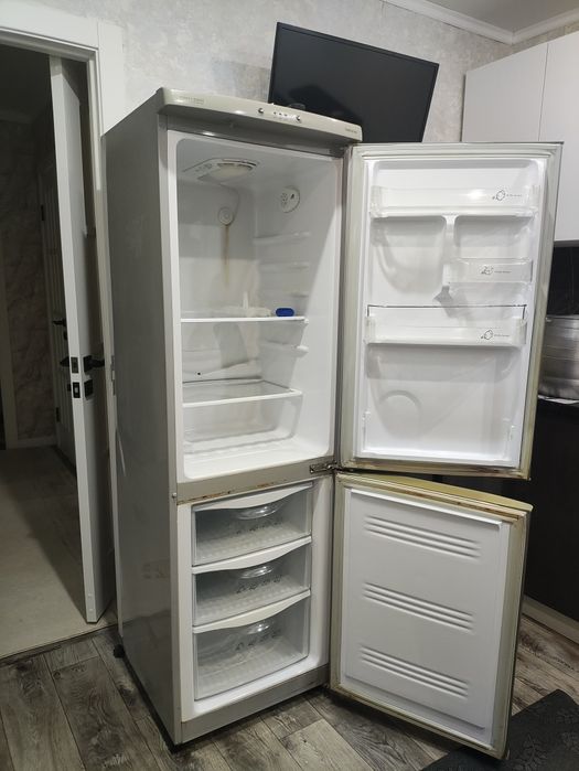 Продам холодильник