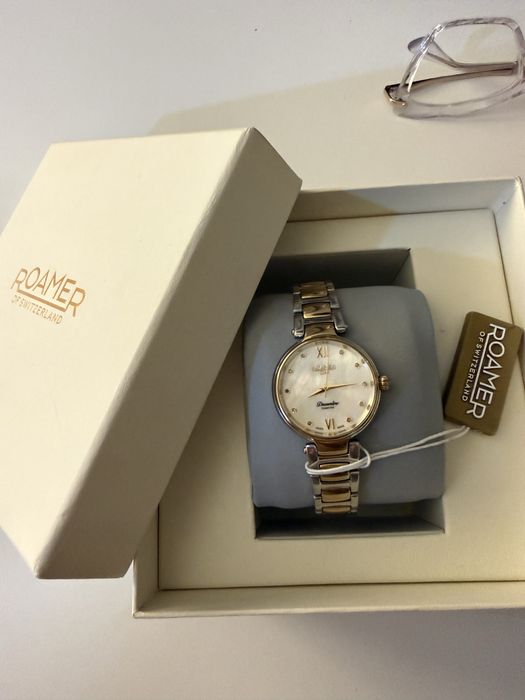 Ceas Roamer de dama, cu diamante si 2 tonuri