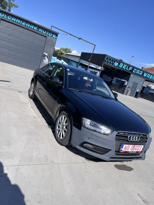 Audi A4 B8 an2012
