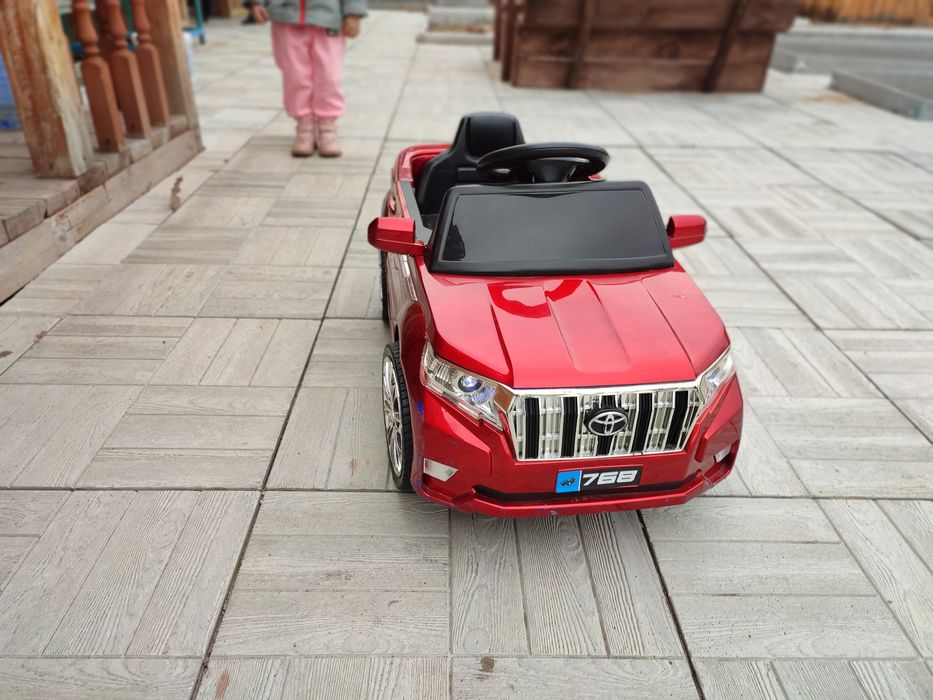 Детский машинка до 12 кг.