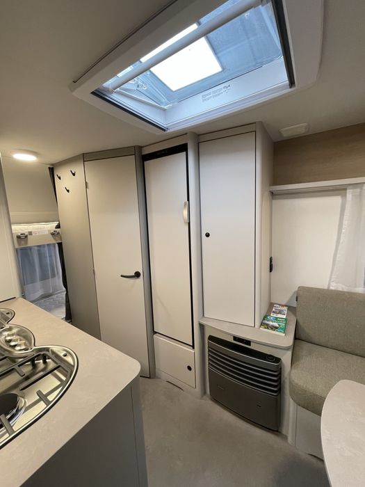 Ofertă/Rulota Lmc Sassino 390k/ noua/ 12 ani garantie/ premium/ 4 pers