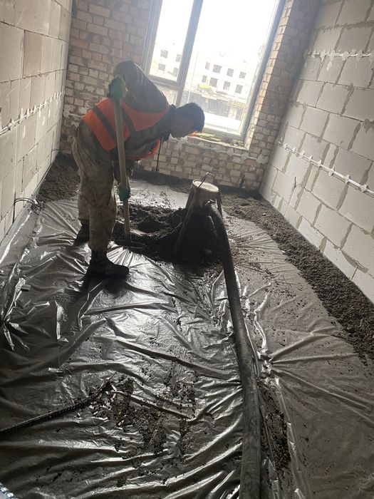 Сухой стяжка огрегатпен