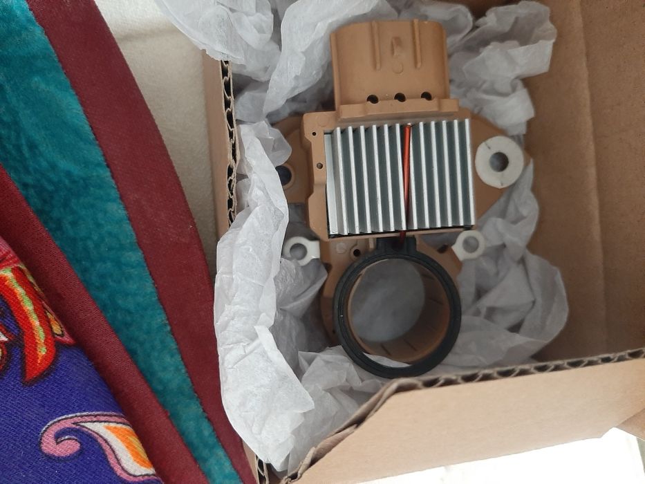 Реле генератора.