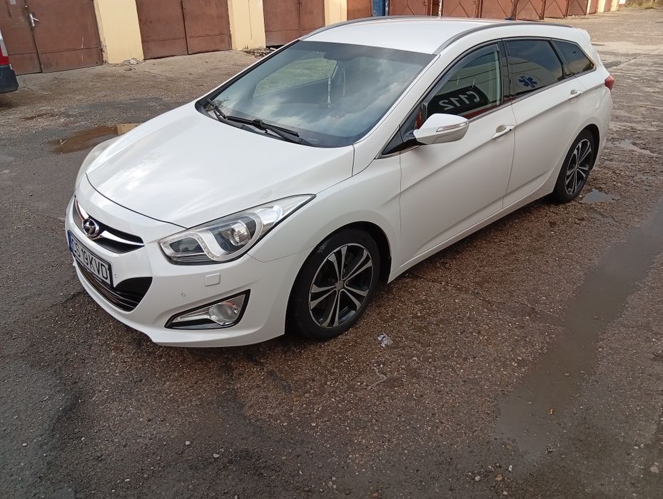 HYUNDAI i40 2013 — imagine 1