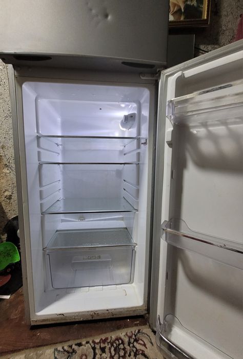 Artel xaladilnik muzlatkich srochna sotiladi