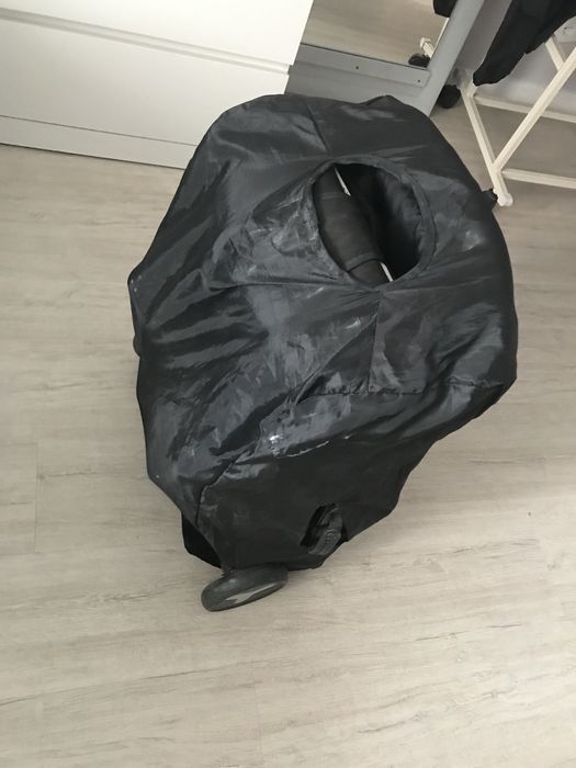 Продам прогулочную коляску