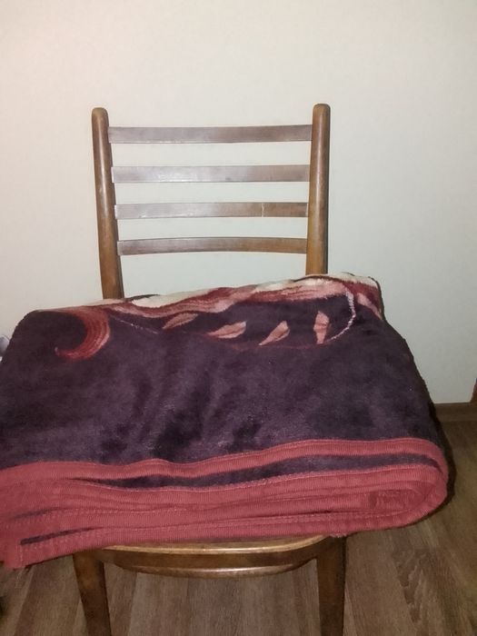 Одеяла   покрывало. и подушки   матрасы  карпешка