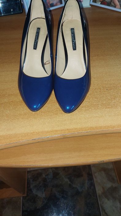 Pantofi de gala și sandale