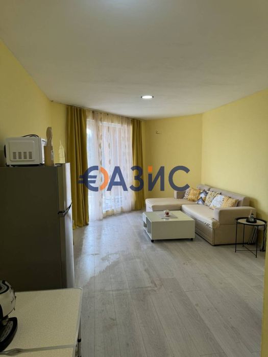 Продава се Двустаен апартамент в Обзор - 68 кв.м за 540 €/кв.м - Снимка #1