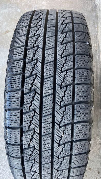 Диск с шинами на хуйндай