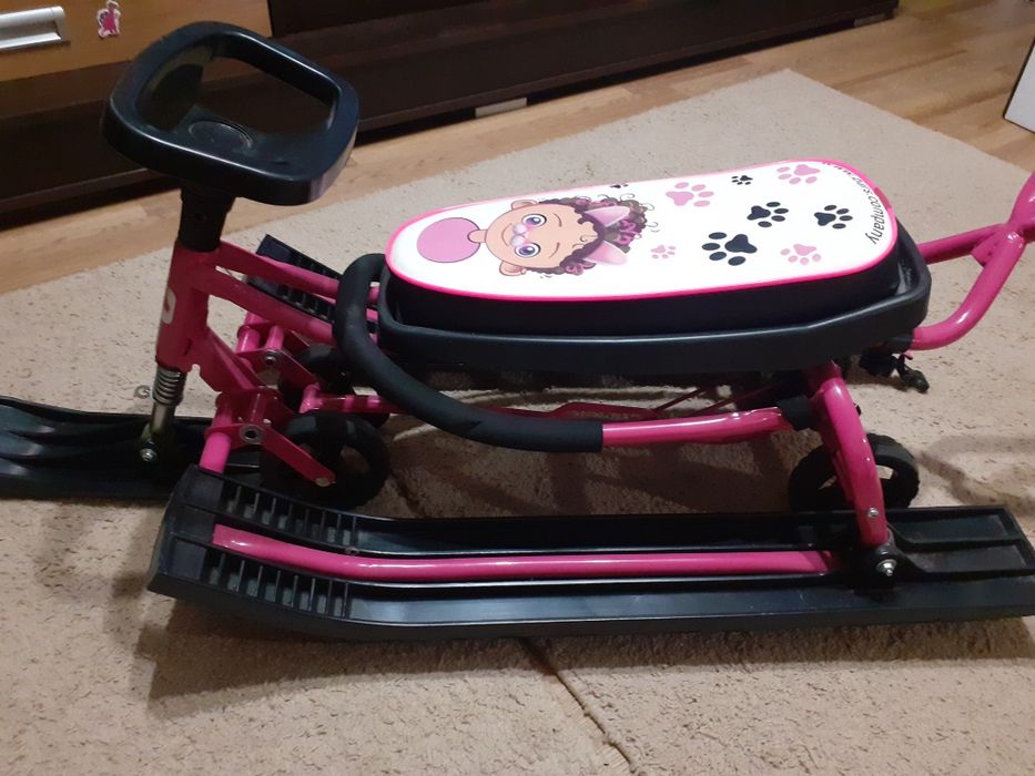 Продам снегокат для девочки