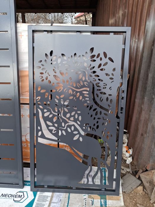 Vând porti pietonale