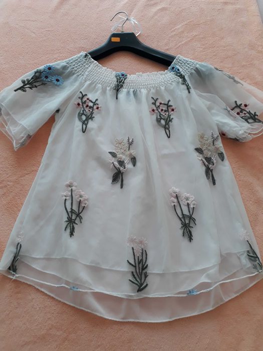 Дамска блуза ефирна с бродерии