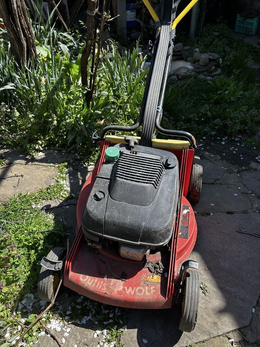 Бензинова косачка