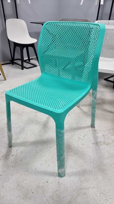 Стул пластиковый "Нова". Цветной.