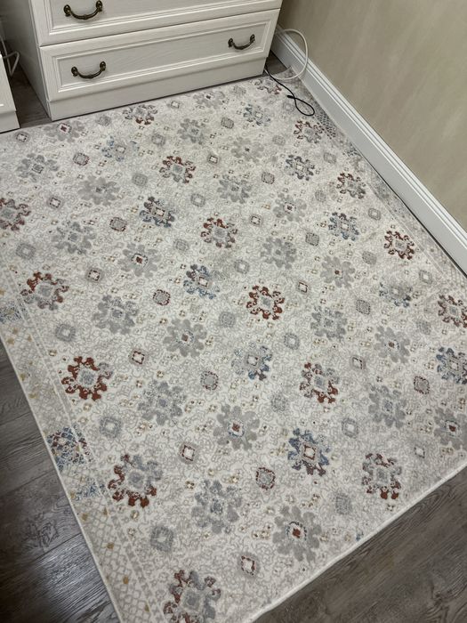 Продам дорожку и ковер