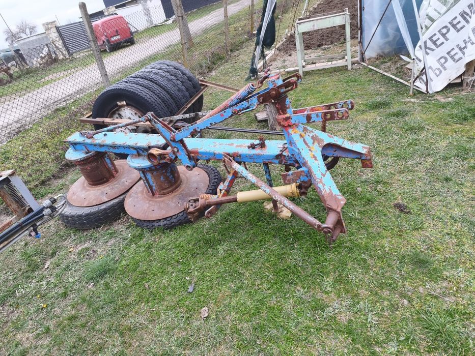 Продавам селскостопанска техника