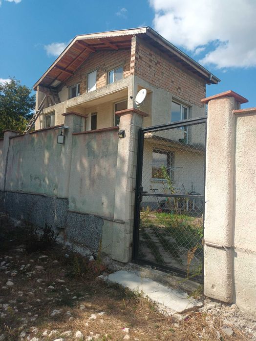 Къща в с. Болярци Варна