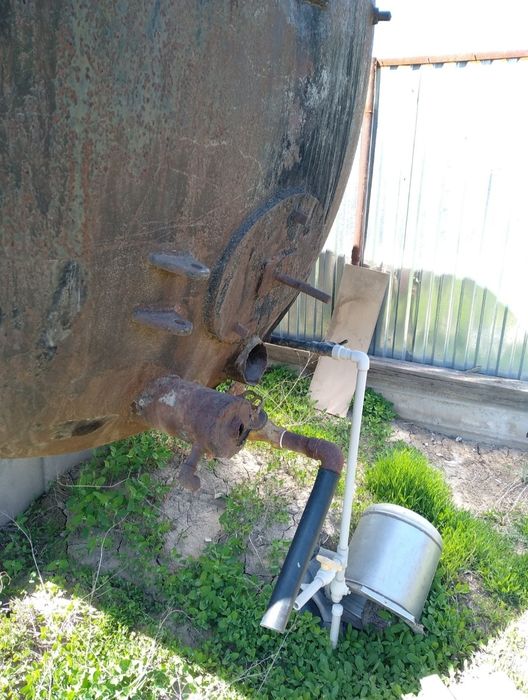 Продам Бочку ( цистерна)