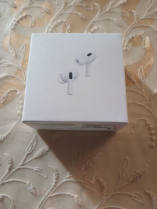AirPods Pro xuddi rasmdagidek