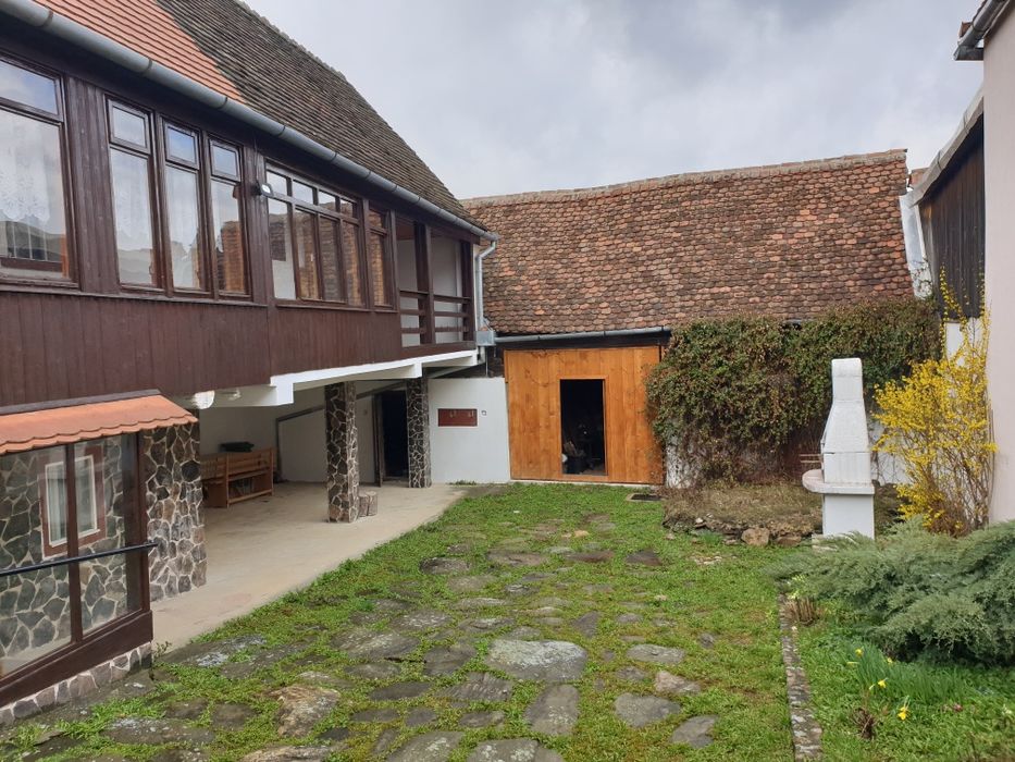 Casa cu sura 1850mp sat Rod județul Sibiu