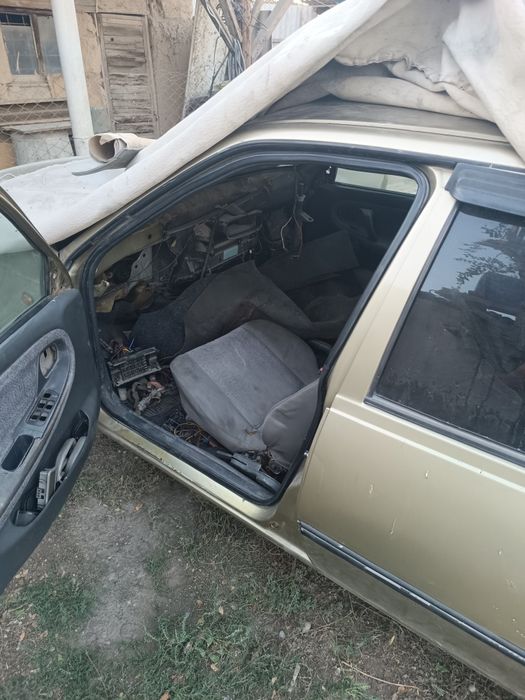 Нексия продается  на запчасть торг есть