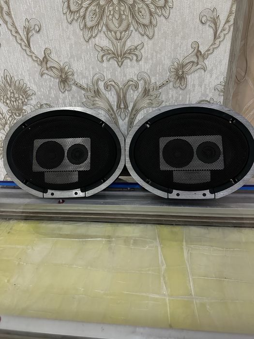 JBL оргинал калонка сотилади