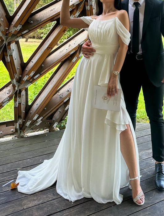 Официална бяла рокля