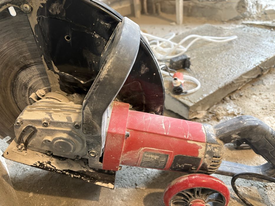 Fierastrau circular electric pentru taierea betonului , disc de 420 mm