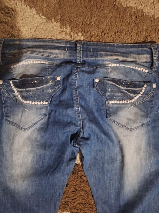 Vand blugi originali Versace