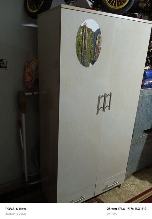 Bolalar shkafi sotiladi