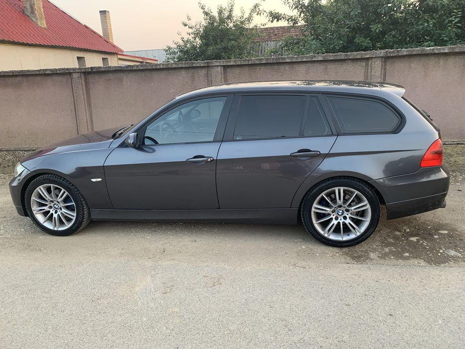 Vand sau schimb bmw e 91 motor de 2.0 163 de cai